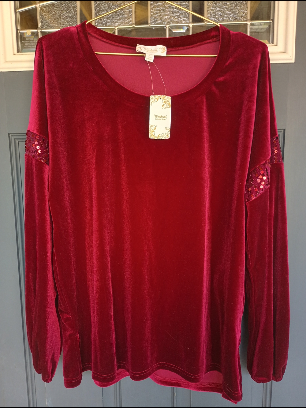 Suzanne Betro Burgundy Velvet Long-Sleeve Scoop Neck Top W/Sequin Accents L